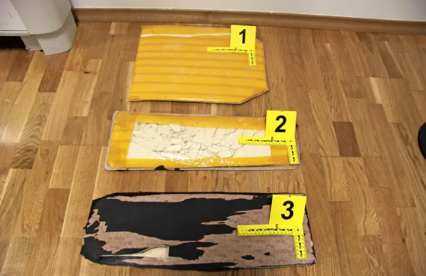 Policisti Postaje letališke policije Brnik so v ponedeljek zvečer 
srbskemu državljanu, ki je z letalom pripotoval iz Turčije, zasegli 
približno štiri kilograme heroina.