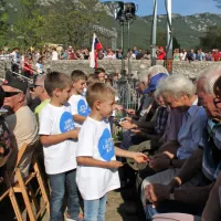 FOTO: Proslava v Ajdov&scaron;čini - &Scaron;arec: &ldquo;Primorke in Primorci ste nam vzor&rdquo;