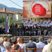 FOTO: Proslava v Ajdov&scaron;čini - &Scaron;arec: &ldquo;Primorke in Primorci ste nam vzor&rdquo;