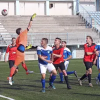 Vse večja gneča v zgornji polovici