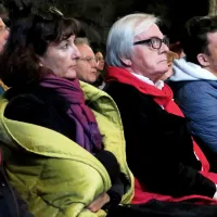 Prireditev sta spremljala tudi urednica festivalske antologije 
italijanske poezije Veronika Simoniti in pevec Lado Leskovar.  