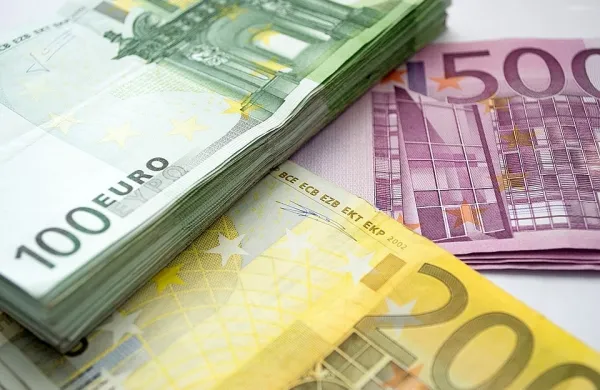 Avstrija bo podelila državljanstvo potomcem žrtev nacizma