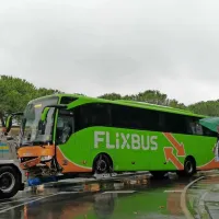 Avtobus odstranili, cesta je ponovno prevozna