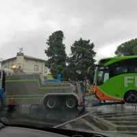 Avtobus odstranili, cesta je ponovno prevozna