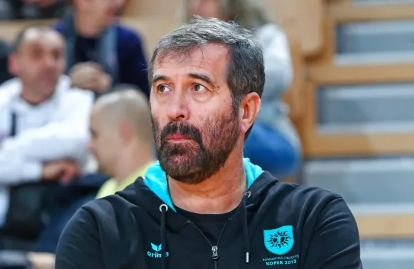Veselin Vujović je že bil na trenerski klopi hrvaških prvakov.