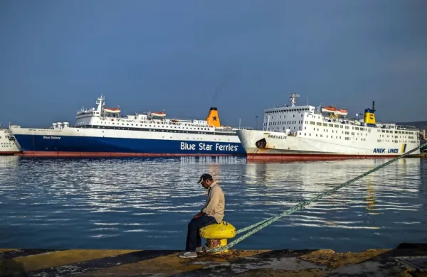 V pristaniščih so ostali vsi trajekti.