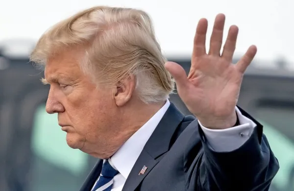 Ameriški predsednik Donald Trump je v ponedeljek naznanil 
okrepitev števila ameriških vojakov na Poljskem.