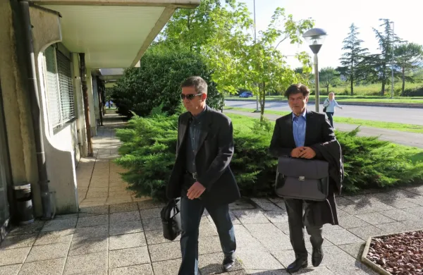 Na koprskem višjem sodišču je danes potekala pritožbena seja v 
zadevi Beltinci. V njej je bil nekdanji prvi mož Luke Koper Robert 
Časar na prvi stopnji obsojen na dve leti in tri mesece zapora.