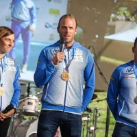 Najbolj&scaron;i navijači na svetu pozdravili slovenske &scaron;portne junake