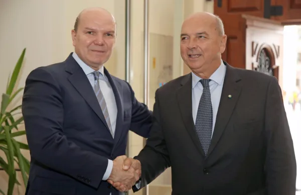 Piranski župan Đenio Zadković in tržaški kolega Roberto Dipiazza