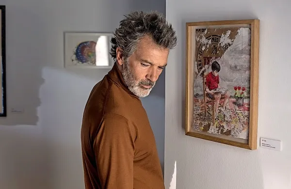 Antonio Banderas je stopil v čevlje velikega režiserja Pedra 
Almodovarja.