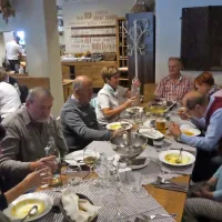 FOTO: Z bralci v deželi zelenega zlata