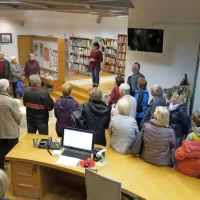 FOTO: Z bralci v deželi zelenega zlata