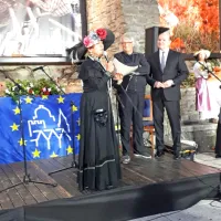 Bernardinski oboki z razstavo fotografij na prostem