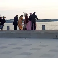 Bernardinski oboki z razstavo fotografij na prostem