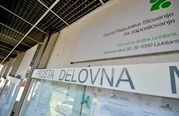 Turistična sezona skraj&scaron;ala vrste brezposelnih