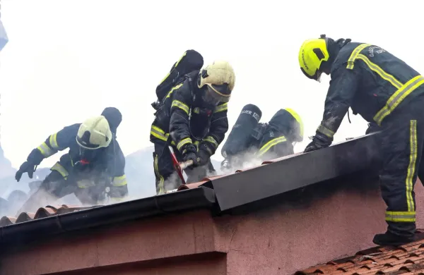 Gasilci se bodo ta vikend za razliko od drugih dni tudi poveselili in 
praznovali. 