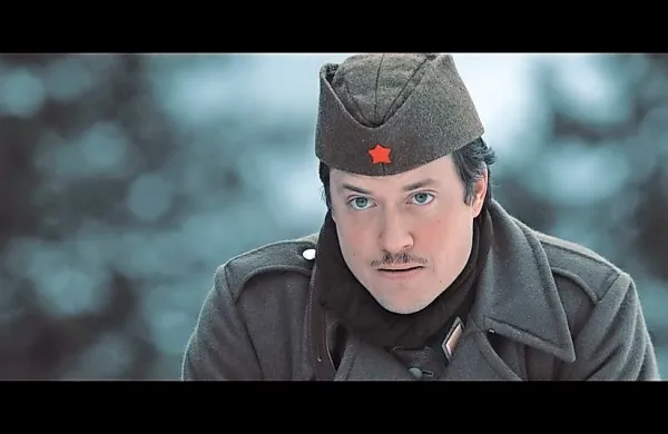 V glavni vlogi Franca Severja Frante se je preizkusil Domen Valič.