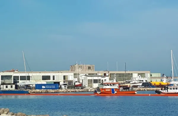 V zalivu Viližan se je pred leti že zgodila ekološka nesreča, podobna tisti iz scenarija včerajšnje vaje. 