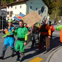 Izžvižgali so povi&scaron;anje cen plovnih dovolilnic