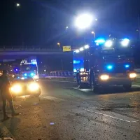Iz zverižene pločevine so ga izvlekli gasilci
