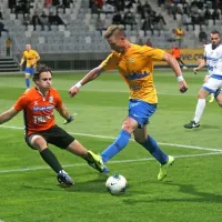 Bo Dare Vršič (v ospredju)  tokrat v prvi postavi Kopra in ena 
glavnih  nevarnosti za tekmečev gol?