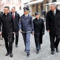 Državni vrh dan spomina na mrtve zaznamoval s polaganjem venca k spomeniku žrtvam vseh vojn v Ljubljani