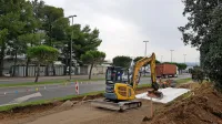Začeli so graditi kolesarsko stezo in pe&scaron;pot