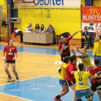 Najboljša igralka Mlinotesta je bila tokrat Dominika Mrmolja (v 
skoku) 