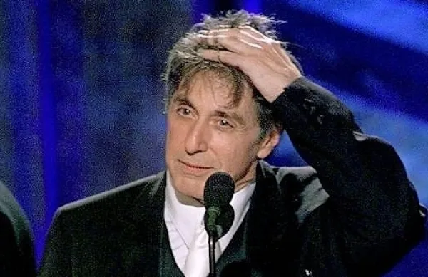 Ameriški filmski in gledališki igralec Al Pacino je igral mafijce, 
morilce in celo satana, zdaj pa se je poglobil v borca proti 
nacizmu. 