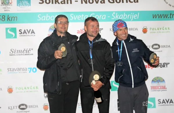 Najboljši na 58 km (z leve):  Andrej Lindič, Ivan Hrastovec in Ajet 
Mani.