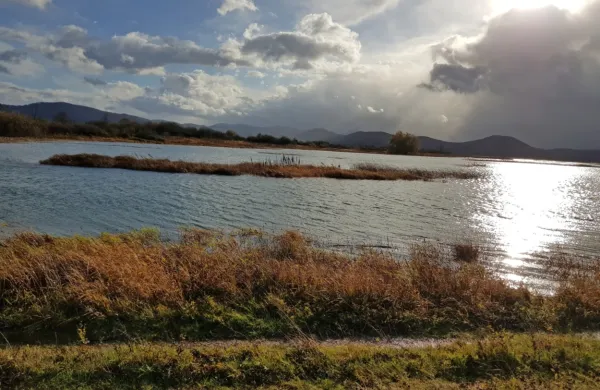 Cerkni&scaron;ko jezero je!
