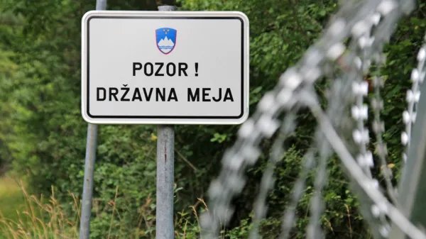 Policija migracije obvladuje, vendar skrbno spremlja tudi mednarodno dogajanje.