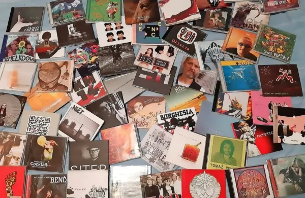 Le nekaj slovenskih albumov, ki dokazujejo, da dobre domače  
glasbe ni premalo