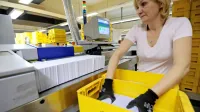 Delavci na Pošti Slovenije bodo danes opravljali le nekatere 
storitve.