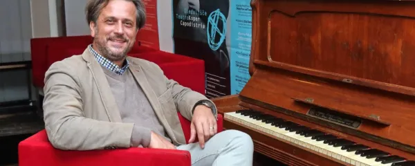 Ambrož Čopi: &ldquo;Če se Slovenci ne bi počutili majhne, bi na&scaron;a glasba &scaron;e bolj prodrla v svet&rdquo;