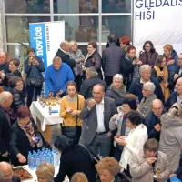 Po predstavi je sledilo slavje ob 72. jubileju časopisa.