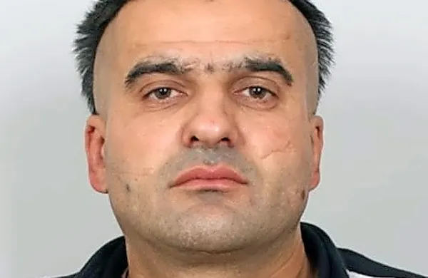 Policija na podlagi odredbe Okrajnega sodišča v Ljubljani od 
začetka novembra išče 44-letnega državljana BiH.