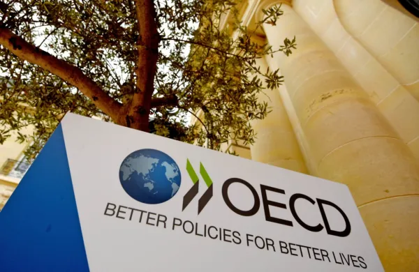 OECD &scaron;e nekoliko znižala napoved leto&scaron;nje rasti slovenskega BDP