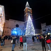 FOTO: S prižigom lučk je zaživela Fantazima