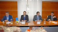 Marino Furlan, Tomaž Repinc, Klemen Miklavič in Milan Turk (z 
leve) so  predstavili možnosti za ohranitev Športnega centra Hit.