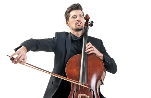 Nastopil bo tudi violončelist Luka Šulić, član zasedbe  2Cellos. 
