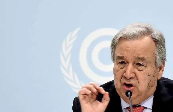 Generalni sekretar ZN Antonio Guterres je opozoril na poročilo ZN, 
ki bo objavljeno v torek in bo zadnjih pet let razglasilo za najbolj 
vroča v zgodovini.