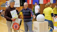 Legendarnemu košarkarskemu trenerju Bogdanu  Tanjeviću je 
posebno Sončkovo priznanje izročil Miro Cerar, večkratni olimpijski in svetovni prvak v gimnastiki.