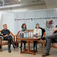 Silna gneča ob knjigah