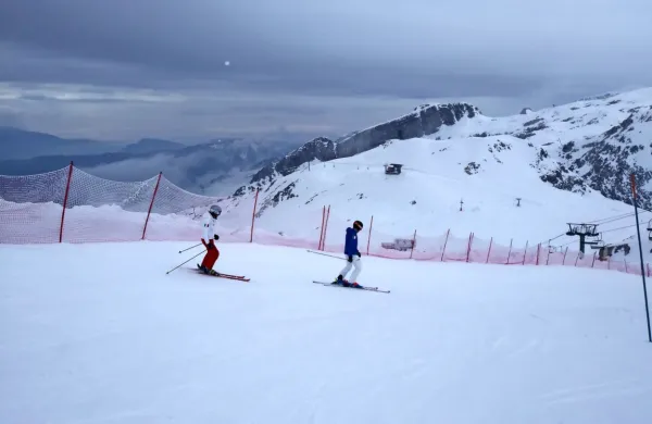 Na Kaninu je že sedaj toliko snega, kot ga je bilo letos spomladi.