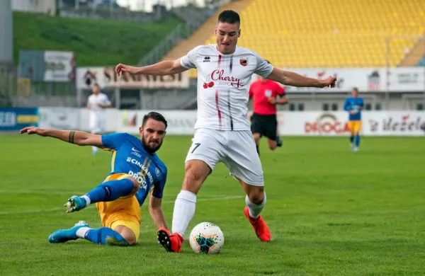 Mladi reprezentant Leon Sever je eden od nogometašev z največjo 
minutažo v sežanskih vrstah.