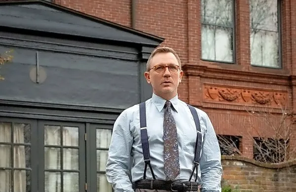 Daniel Craig