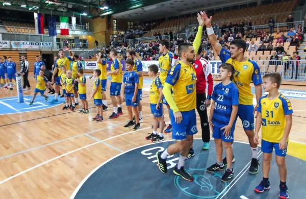 Koprski rokometa&scaron;i v &Scaron;kofji Loki do nove zmage