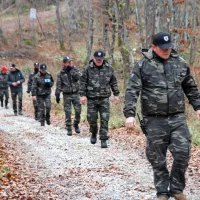 Kako je &Scaron;i&scaron;kova varda ob meji trčila v policijsko patruljo